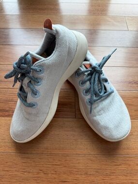 allbirds Sneakers size 6 Wool Runner-Up